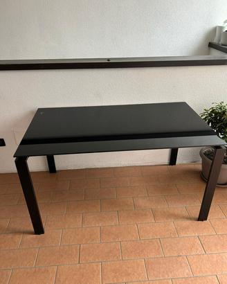 Scrivania e Cassettiera