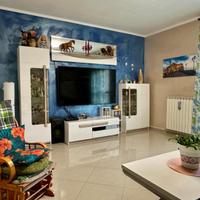 CURATO APPARTAMENTO BICAMERE CON GARAGE