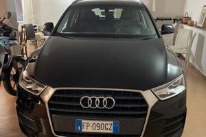 Audi Q3 120cv