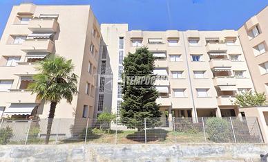 3 locali ultimo piano con box e cantina