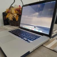 MacBook Pro 15” i7 Quad-Core 16GB RAM 
