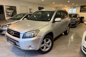 Toyota RAV 4 2.2 DIESEL anno 2010