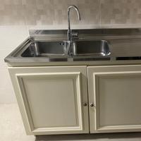 Lavandino cucina e pensile scolapiatti