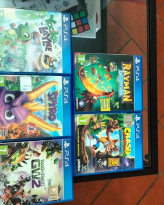 PlayStation 4 slim 500 GB, accessori e videogiochi