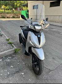 Beverly 400 disponibile tutti ricambi ok