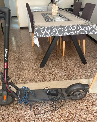 Monopattino elettrico navee