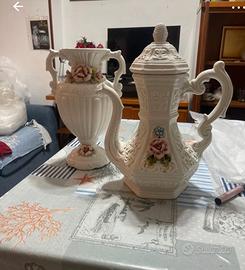 Set vaso e brocca ceramica decorata con fiori