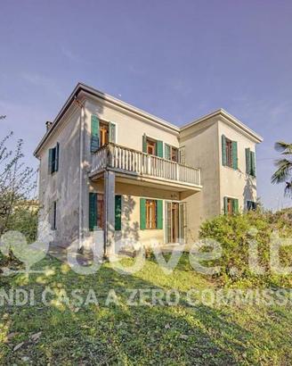 Villa di 240 m² con più di 5 locali a Conselve
