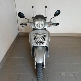 Aprilia Scarabeo 125 - 2010