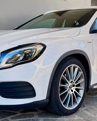 Mercedes GLA 200 Premium