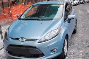 ford fiesta 1.4 gpl/benzina