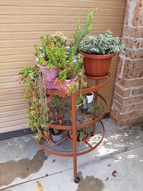 porta piante tavolino in ferro con piani in vetro