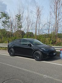 Tesla Model Y RWD Standard