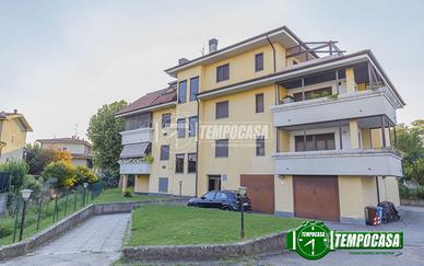 MERAVIGLIOSO TRILOCALE CON TERRAZZO E BOX!