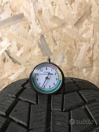 4 GOMME 215 55 17 GENERAL INVERNALI