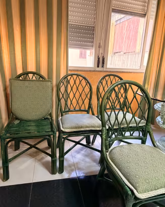 Sedie in rattan intrecciato dipinte a mano