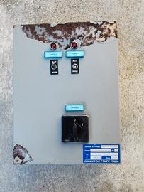 Quadro elettrico di comandoper pompe, prodotto da