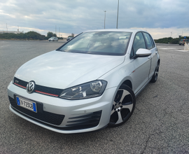 Golf gti 7 dsg 13.000 km originali