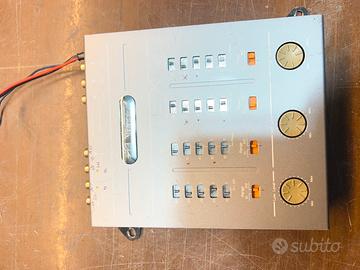 Crossover elettronico nakamichi  ec 302