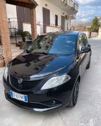 Lancia Ypsilon Gpl Nera