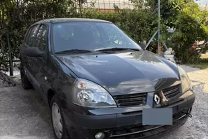 Renault Clio PER RICAMBI