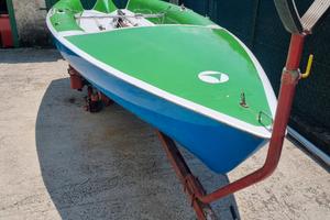 barca a vela da regata