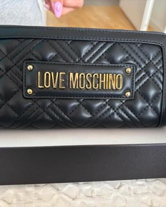 portafoglio moschino 