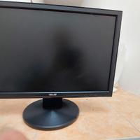 monitor per pc, tastiera e mouse