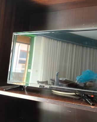 TV LED 24"