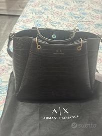 Borsa  Armani nuova senza cartellino