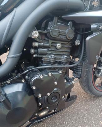Motore Triumph speed triple