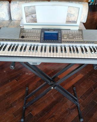 Pianola Yamaha PSR-1500