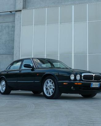 Jaguar XJ 4.0 V8