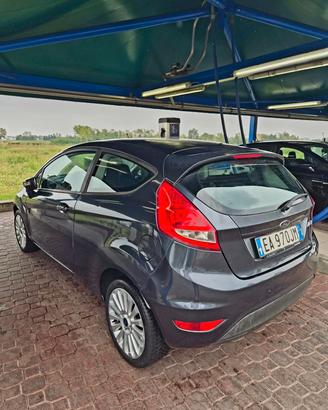 Ford Fiesta 1.4 3 porte Bz.- GPL Titanium