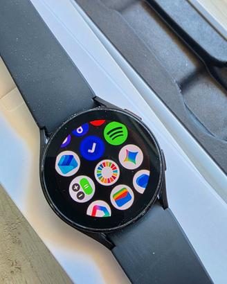 Samsung Galaxy Watch 4 Black - Wear OS Smartwatch
