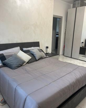 Camera da letto completa- letto contenitore