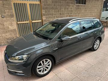 VOLKSWAGEN GOLF VARIANT 1.5 TGI DSG BUSINESS – MET