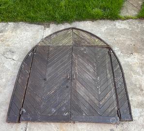 Portone in legno due ante