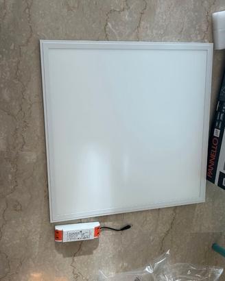 LAMPADA LED SOFFITTO 45W 60X60 NUOVA