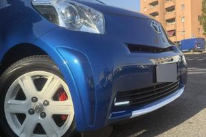 Toyota iq