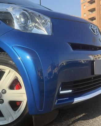 Toyota iq