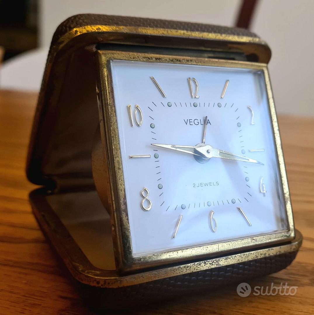4,5 Pollici Un Batteria Gestito Antico Retrò Analogico Sveglia, Piccolo Silenzioso Comodino Scrivania Orologio Nel Metallo Con Luce Rosa 88058176