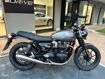 Triumph speed twin 900