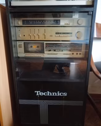 Impianto stereo Technics