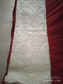 Completo letto matrimoniale da corredo.