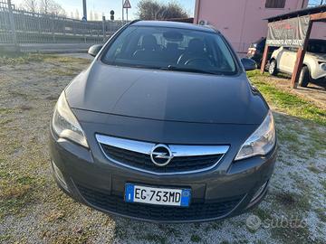 Opel Astra 1.7 CDTI 125CV Sports Tourer Cosmo