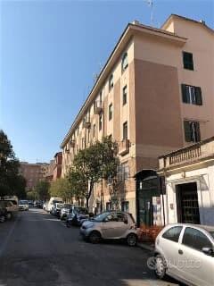 Stanza singola in zona Piazza Bologna