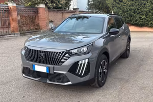 Peugeot 2008 1.2 HYBRID Allure 145cv e-dcs6