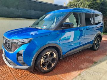 Ford tourneo courier