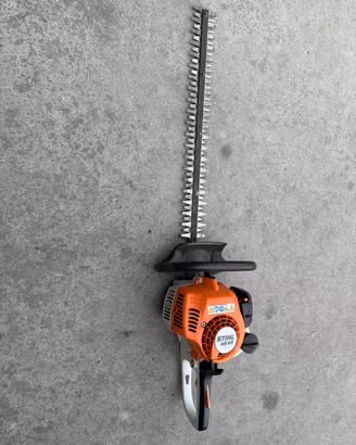 Tosasiepe stihl hs45